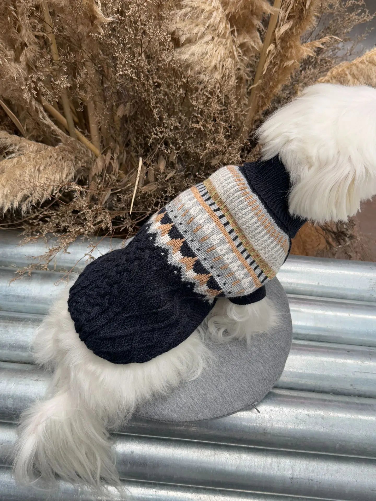 Korean Style Knitted Pet Sweater For Dogs And Cats