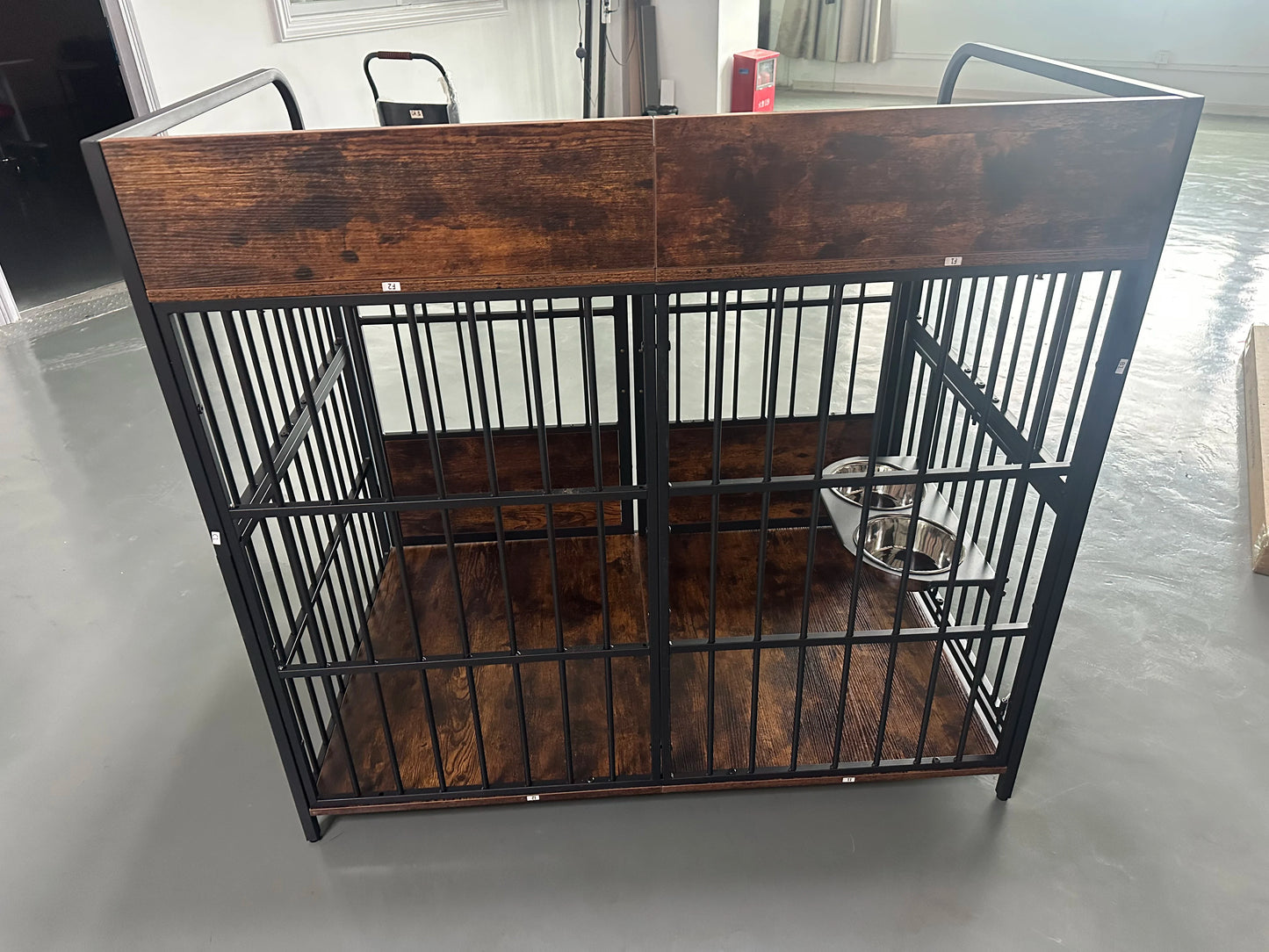 JDPAG Heavy Duty Dog Crate Kennel Indoor Bowls Included